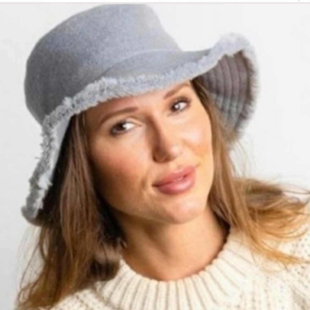 Hat Attack - Grey Frayed Bucket Hat - NWT